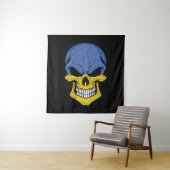 Ukraine lächelt Schädelflagge Wandteppich (Beispiel)