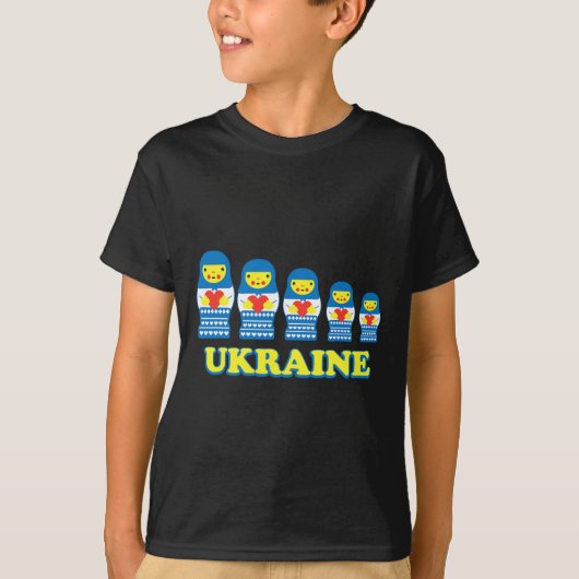 Ukraine Matryoshka Nesting Dolls Hold Hearts T-Shirt (Vorderseite)