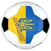 Ukraine patriotische Fußball und ukrainische Flagg (Gedreht)
