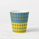 Ukraine Verspätete Tasse und ukrainische Flagge /  (Vorderseite)