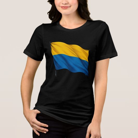 Ukrainian flag waving in the wind. Tri-Blend shirt (Vorderseite)