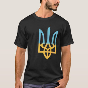 Ukrainische Nationalsymboltrident I steht mit der T-Shirt