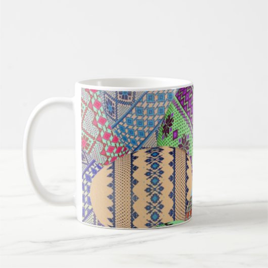 Ukrainische Ostereier (Pysanky) Kaffeetasse (Links)