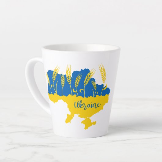 Ukrainische Typografie und Weizenohr auf ukrainisc Milchtasse (Linke Ecke)