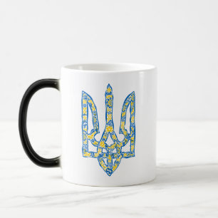 Ukrainisches Emblem trident tryzub ethnisch Verwandlungstasse