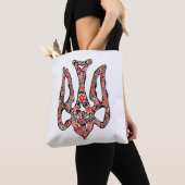 Ukrainisches Emblem trident tryzub stilisiert Tasche (Von Nahem)