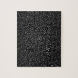 Ulam Spirale Puzzle<br><div class="desc">Wenn Sie jede ganze Zahl in einer Spirale grafisch darstellen und die Primzahlen verdunkeln, geschieht sonderbares etwas. Ein Muster taucht auf. Es gibt keine bekannte Weise, vorauszusagen, wo Primzahlen auftreten, aber die schönen gewundenen Muster, die sie Hänseleimathematiker mit der Möglichkeit herstellen, dass es eine Weise GIBT. Ulam, der Mathematiker, der...</div>