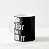 Ultimate Frisbee Sprichwort ich bin und ich wirf e Kaffeetasse (Vorderseite Links)