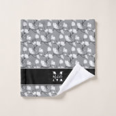 Ultimate Gray Mit Monogramm Magnolia Blume Badhandtuch Set (Waschlappen)