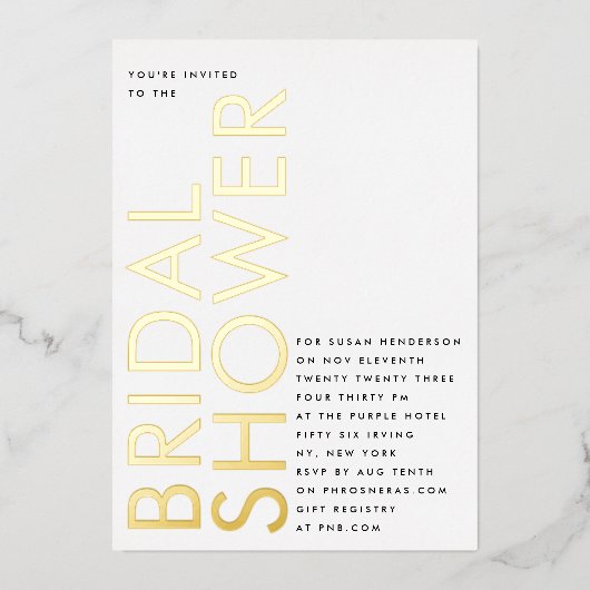 Ultra Black Modern Individuelle Name GOLD Brautpar Folieneinladung (Vorderseite)