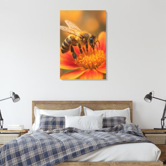 Ultra Macro Honeybee Close Up Photorealistic Leinwanddruck (Insitu (Schlafzimmer))