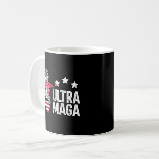 Ultra Maga Messy Bun 5 Kaffeetasse (Vorderseite Links)