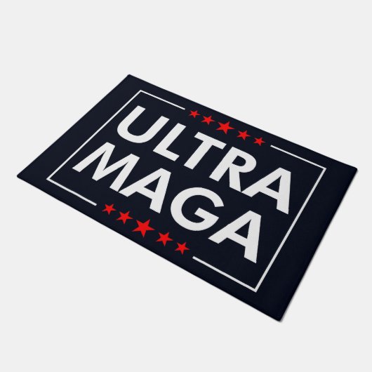 Ultra MAGA | Präsidentschaftswahlkampf 2024 Fußmatte (Schrägansicht)