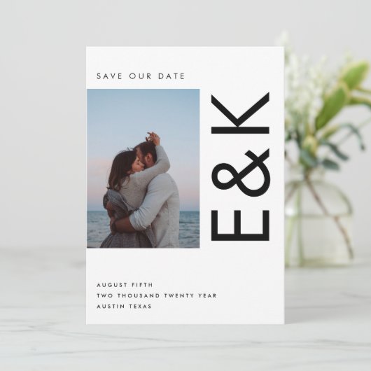 ULTRA MODERN BOLD NAMES MULTI FOTO SAVE THE DATE EINLADUNG (Stehend Vorderseite)