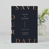 Ultra Modern Layout Dunkelblau Save the Date Folieneinladung (Stehend vorne)