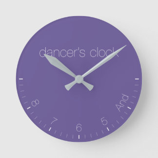 Ultra Violet 2018 Pantone Dancer's Clock Runde Wanduhr