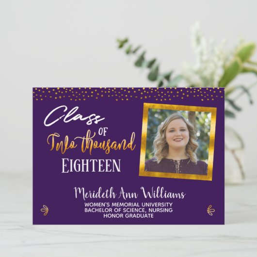 Ultra Violet Gold Confetti Foto Graduation Party Einladung (Stehend Vorderseite)