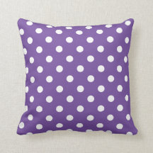 Ultra-Violet-Polka-Dot-Throw-Kissen