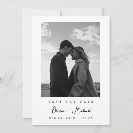 Ultramoderne Minimalistische Typografie-Foto-Hochz Save The Date (Vorderseite)