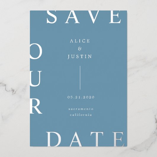 Ultramoderne Monogramm Save the Date Folieneinladung (Vorderseite)