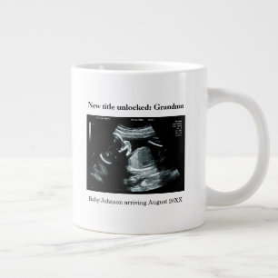 Ultraschall-Schwangerschaftsankündigung – Oma wird Jumbo-Tasse