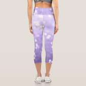 Ultraviolett lila funkelnd Bukett Abstrakt Capri Leggings (Rückseite)