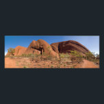 Uluru Ayers Rock Nah Up Panorama Fotodruck<br><div class="desc">Uluru, auch bekannt als Ayers Rock, ist eine große Sandsteinformation im südlichen Teil des nördlichen Territoriums in Zentralaustralien. Es liegt 335 km südwestlich der nächstgelegenen Großstadt Alice Springs. Uluru ist heilig für die Pitjantjatjara Anangu, die Aborigine der Gegend. Das Gebiet um die Formation ist Zuhause zu einer Fülle von Quellen,...</div>