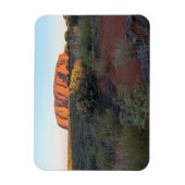 Uluru Sunrise und Wüstenflora Magnet (Vertikal)