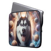 Um PET no espaço Laptopschutzhülle (Vorderseite Links)