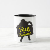 Umarmen Sie eine Zombie-Tasse Tasse (Zentrum)