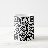 Umarmen Sie einen Code des Aussenseiter-QR Kaffeetasse (Mittel)