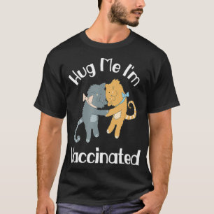 Umarmung Ich bin geimpfte Niedliche Katzen, die Ka T-Shirt