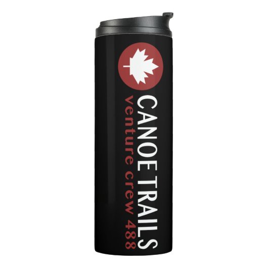 Umarmung mit weißem Blocklogo Thermosbecher (Nach links gedreht)