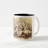 UMass Fußball 1888 Zweifarbige Tasse (VorderseiteRechts)