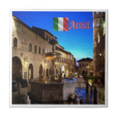 UMB034 ASSISI, Rathausplatz, Umbrien Fliese (Vorderseite)