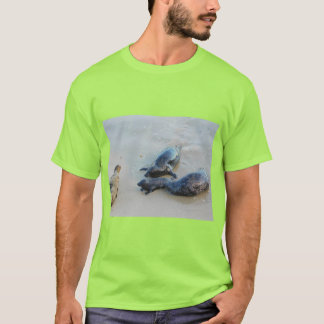 Umgeben mit Liebe T-Shirt