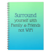 Umgeben Sie sich die Botschaft von Good Vibes Notizblock (Vorderseite)