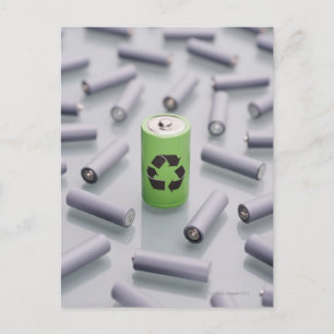 Umgeben von kleineren grauen Batterien. Postkarte