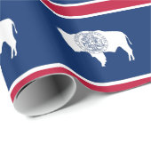 Umhüllungspapier mit der Flagge des Wyoming Geschenkpapier (Rolleneckpunkt)