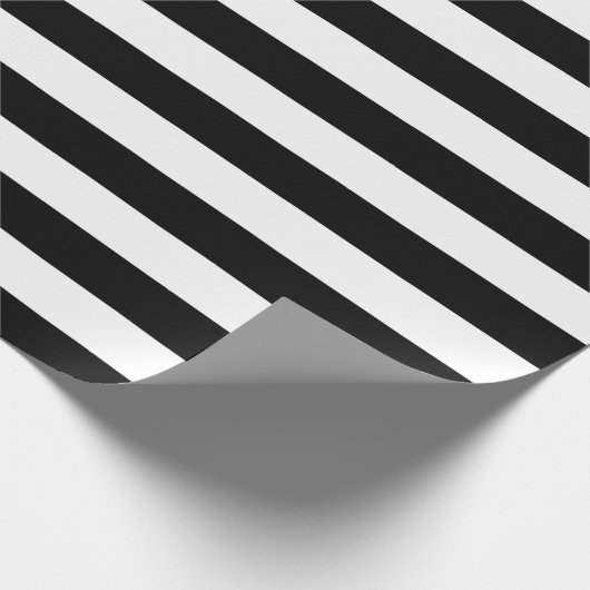 Umhüllungspapier mit schwarz-weißen Streifen Geschenkpapier (Ecke)