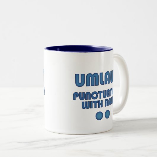 Umlaut Balls (blau) Zweifarbige Tasse (VorderseiteRechts)