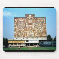 Ummauern Sie Mosaik auf der Fassade der zentralen
