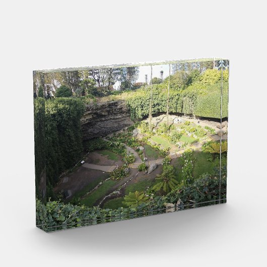 Umpherston Sinkhole Verstecktes Heiligtum Fotoblock (Links)