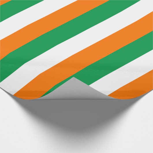 Umschlagpapier mit irischer Flagge Geschenkpapier (Ecke)