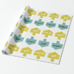 Umschlagpapier "Personalisierte Dreiecke/Blau, Gol Geschenkpapier<br><div class="desc">Blau/Gelb und Gold Personalisierte Dreidels. Personalisiertes Chanukah/Hanukkah Wrapping Paper. Lassen Sie uns dieses Hanukkah Party mit unserer neuesten, personalisierten Geschenkpackung anfangen, um Ihre Chanukah Geschenke zu kleiden:) Löschen Sie Text und fügen Sie Ihren eigenen Text überall auf dem Packpapier. Verwenden Sie Ihren bevorzugten Schriftart Stil, Farbe und Größe. Verwenden Sie...</div>