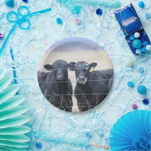 Umstehende Pappteller (Party)