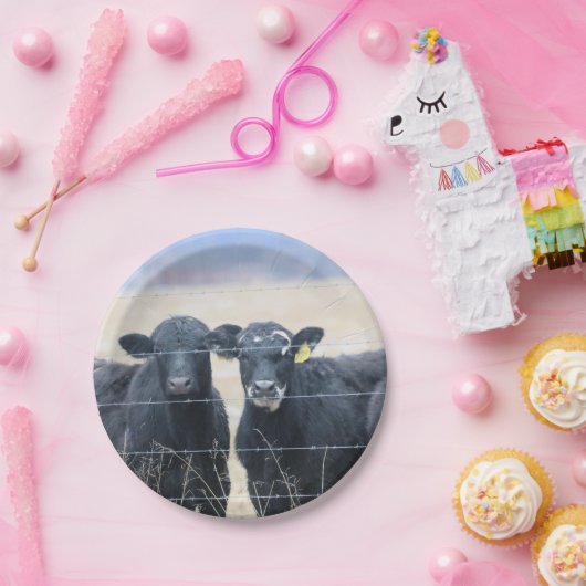 Umstehende Pappteller (Party)