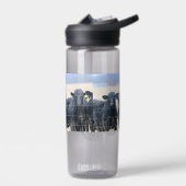 Umstehende Trinkflasche (Links)