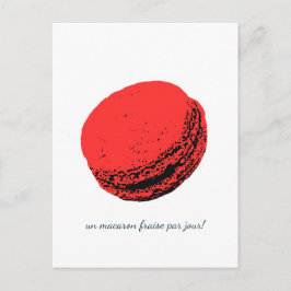 Un macaron fraise par jour! postkarte