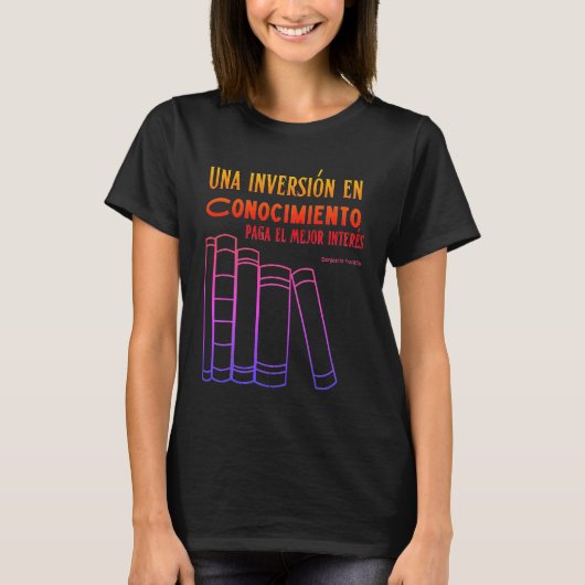 una inversion en conocimiento paga el mejor intern T-Shirt (Vorderseite)